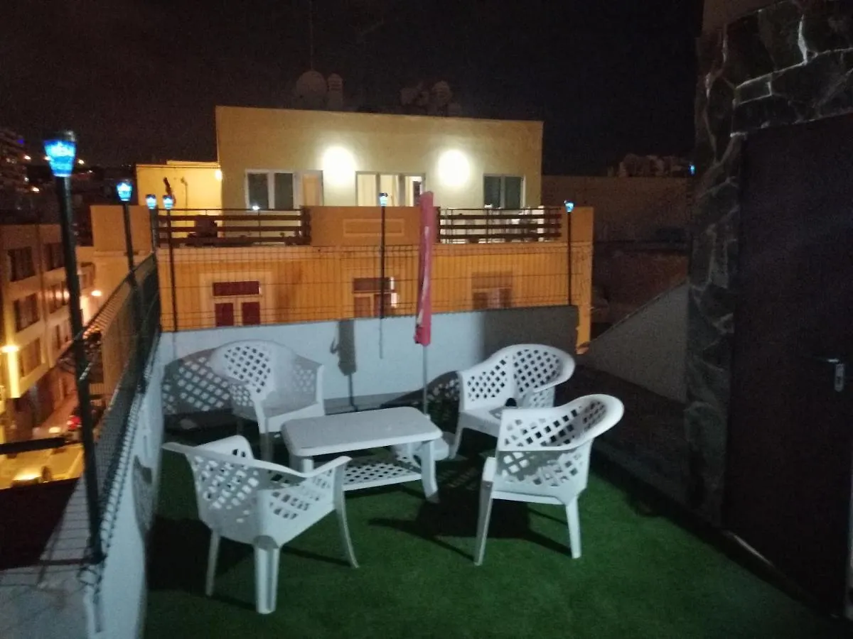بيت ضيافة بيت شباب الكارافانيراس لاس بالماس دي غران كاناريا